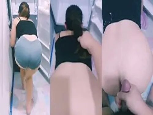 Lagi Bersihin Kulkas Malah di Ewe