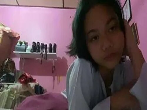 Clara Ukhty Lepas Jilbab Langsung Binal